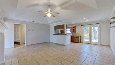 3733 Huntwick Dr in Fort Worth, TX - Building Photo - Building Photo