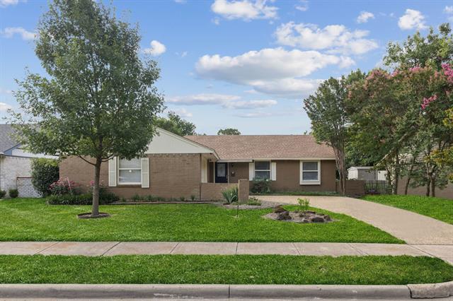 property at 918 Sleepy Hollow Dr