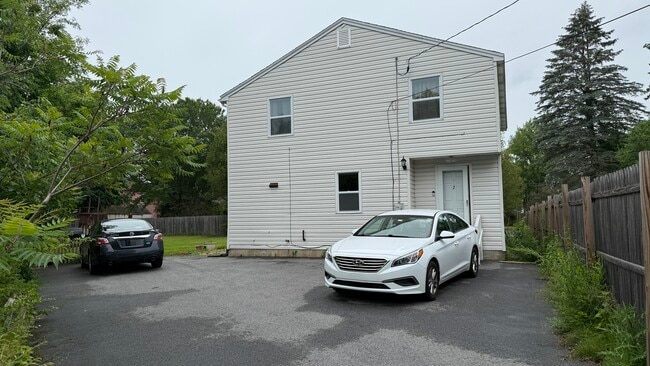 2 Wood Ave in Saco, ME - Building Photo - Building Photo