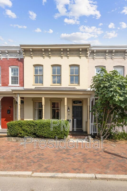 property at 507 N 1st St