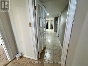 59 Colin Crescent in Hamilton, ON - Building Photo - Building Photo