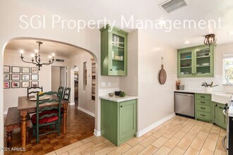 1315 W Holly St in Phoenix, AZ - Building Photo - Building Photo