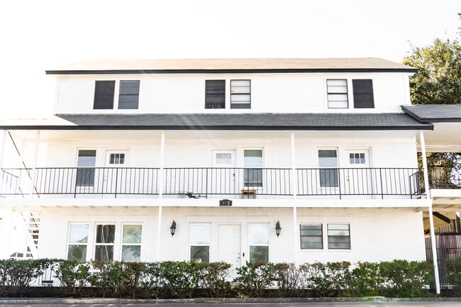 Plaza Sonora in Austin, TX - Building Photo - Building Photo