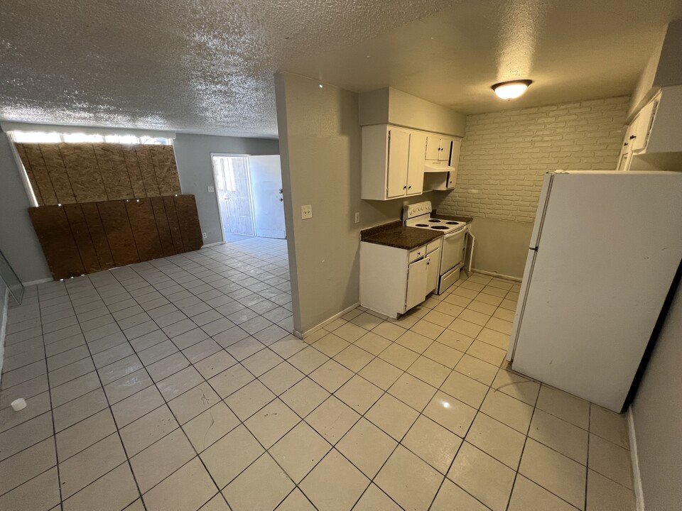 3370 Athens St, Unit 4 in Las Vegas, NV - Building Photo