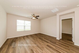8021 Majestic Palms Ct in Venice, FL - Building Photo - Building Photo