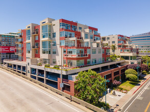 The Terraces At Emerystation in Emeryville, CA - Building Photo - Building Photo