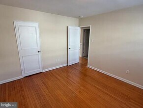 53 Llanfair Rd in Ardmore, PA - Foto de edificio - Building Photo