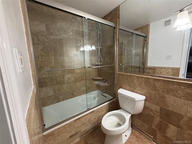 property at 1 Bay Club Dr