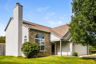 17124 Rushmore Dr in Westfield, IN - Building Photo - Building Photo