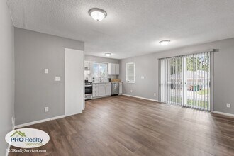 4421 36th Ave N in Minneapolis, MN - Building Photo - Building Photo