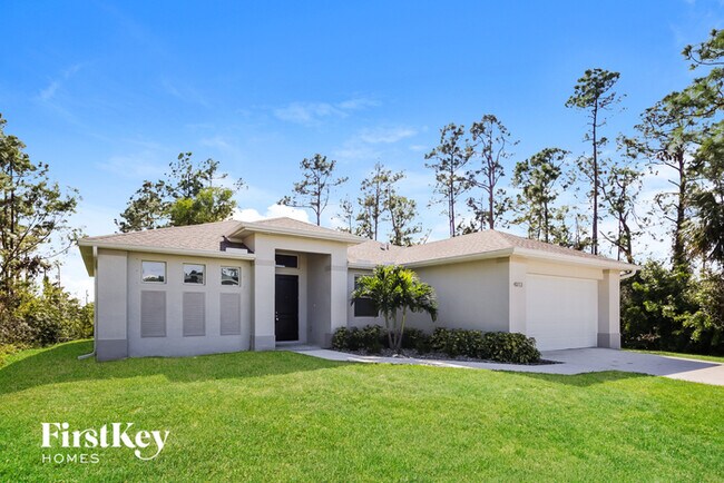4013 16th St W in Lehigh Acres, FL - Building Photo - Building Photo