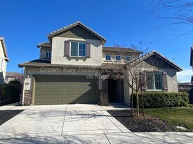 18344 Spence Ave in Lathrop, CA - Building Photo