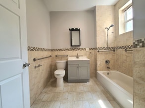 5 Hayward St in East Orange, NJ - Building Photo - Building Photo