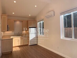 71 Meadow View Rd in Orinda, CA - Building Photo - Building Photo