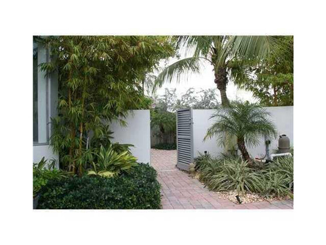 1412 SE 2nd St in Fort Lauderdale, FL - Building Photo - Building Photo