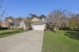 7019 Shady Grove Way in Tallahassee, FL - Foto de edificio - Building Photo