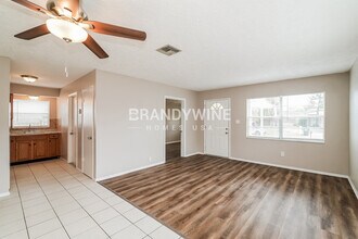 11780 129th Ave N in Largo, FL - Building Photo - Building Photo