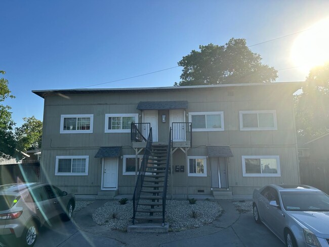 property at 323 Kelly Ct