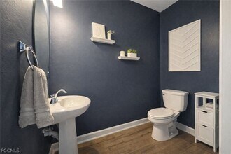 14226 Pine Lodge Ln in Ft. Myers, FL - Building Photo - Building Photo