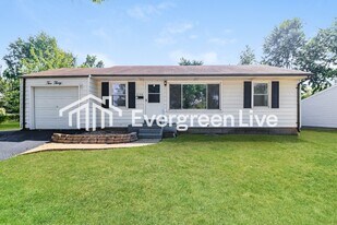 230 W St Anthony Ln in Florissant, MO - Building Photo