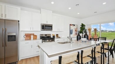 2154 Tyrone Dr in Shakopee, MN - Building Photo - Building Photo