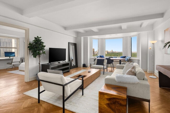 160 Central Park S in New York, NY - Building Photo - Building Photo