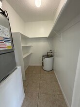 225 NW 8th St in Fort Lauderdale, FL - Foto de edificio - Building Photo