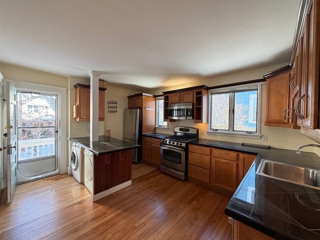 67 Fairfax St, Unit 1