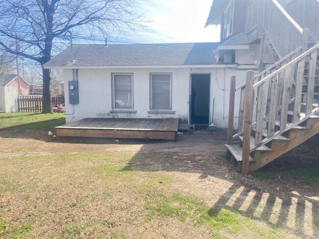 property at 244 N Vine St