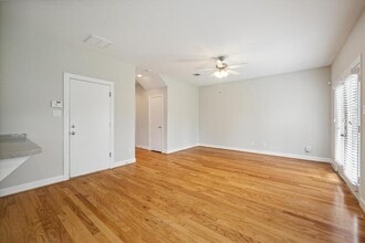 822 E 37th St in Houston, TX - Building Photo - Building Photo