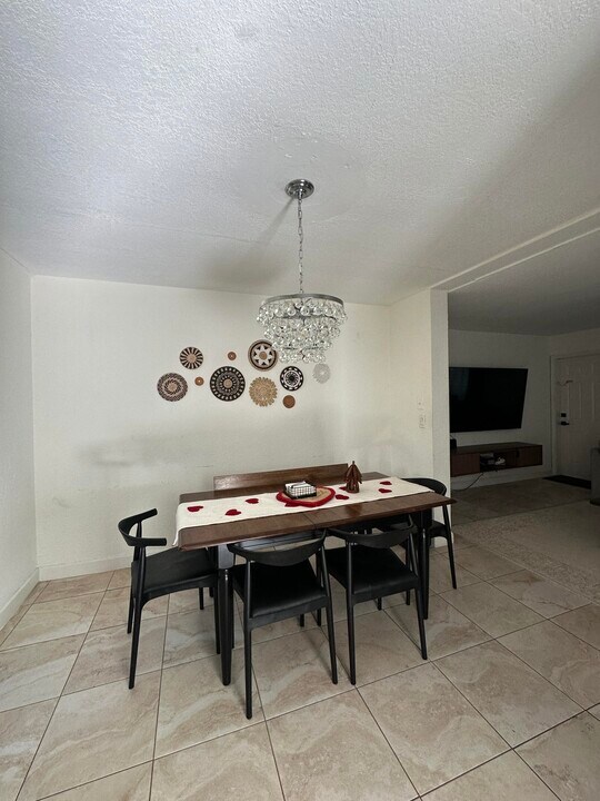 305 SW 1st Ct in Pompano Beach, FL - Building Photo