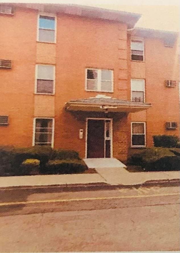 property at 38 Riverview Ct