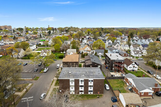 25 Saint Stephens Rd in Bridgeport, CT - Building Photo - Building Photo