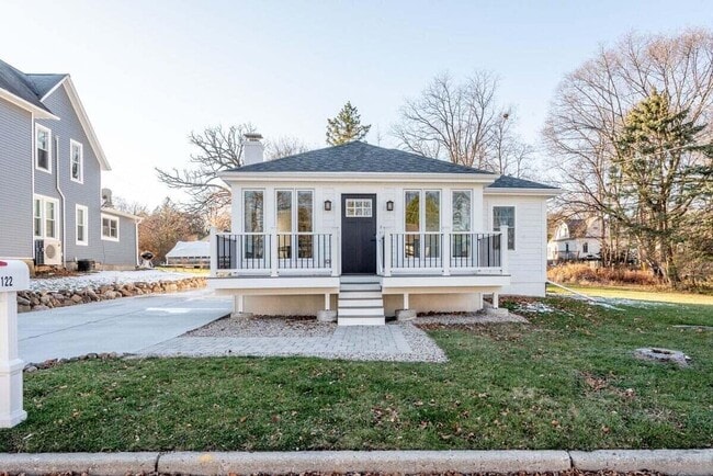 property at 122 Williams St
