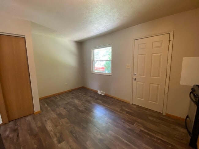 53 Neil St in Delaware, OH - Building Photo - Building Photo