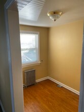 220 Jackson Ave-Unit -220 in Mineola, NY - Building Photo - Building Photo