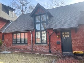 109 Sage Pl, Unit 3 in Ithaca, NY - Building Photo