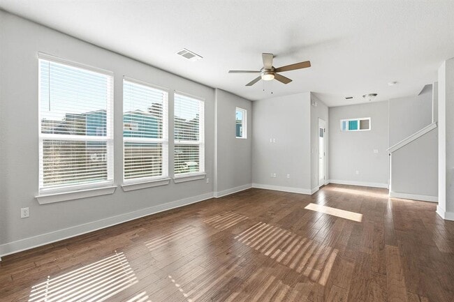 1912 Dinsdale Ln in Austin, TX - Building Photo - Building Photo