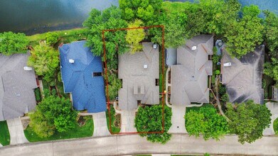 19 Wild Meadow Ct in Spring, TX - Foto de edificio - Building Photo