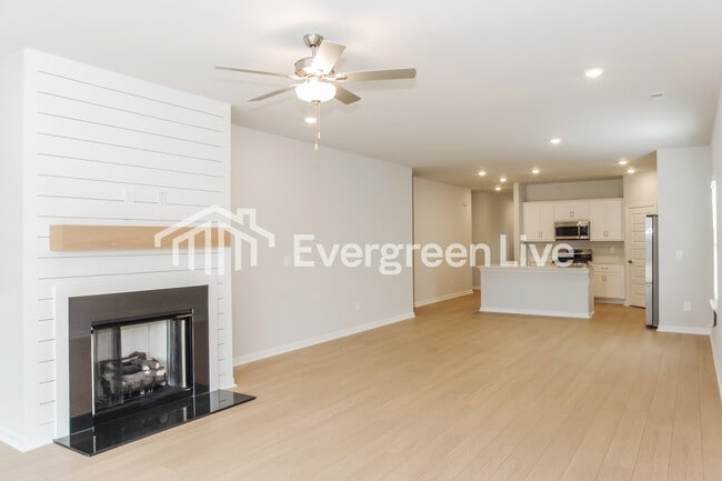 14673 Mountain Strm Dr in Athens, AL - Building Photo - Building Photo