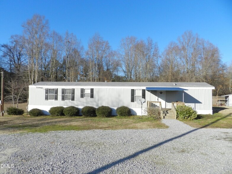 2128 Jack Rd in Clayton, NC - Building Photo