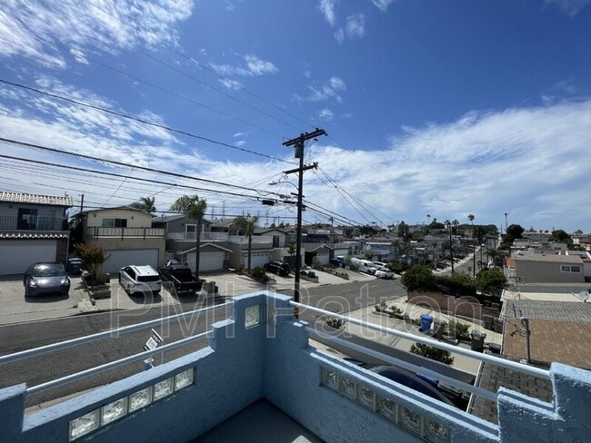 1719 Van Horne Ln in Redondo Beach, CA - Building Photo - Building Photo