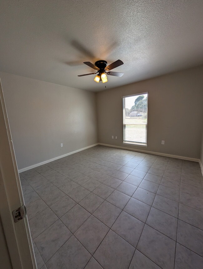 2700 N FM 113 in Weatherford, TX - Building Photo - Building Photo
