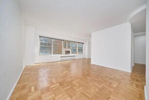 115 Ashland Pl in Brooklyn, NY - Building Photo