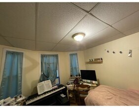 228 Western Ave, Unit 1 in Cambridge, MA - Building Photo - Building Photo