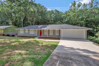5668 Beechwood Dr SW in Stone Mountain, GA - Building Photo - Building Photo