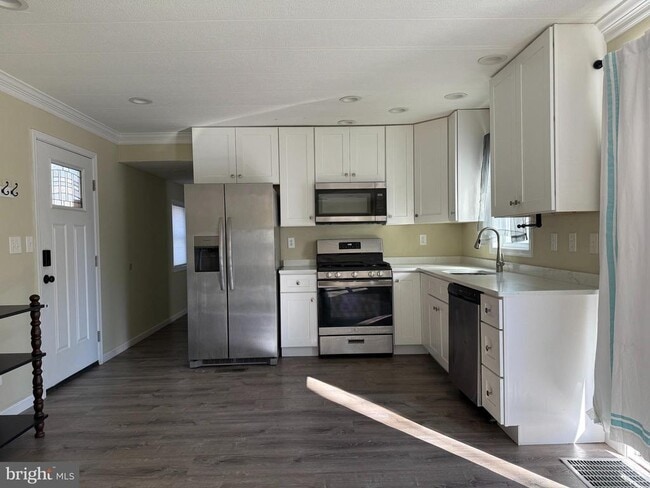 property at 27115 Barkantine Dr