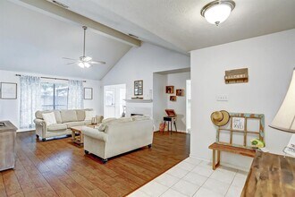 12230 Cypress Shores Dr in Tomball, TX - Building Photo - Building Photo