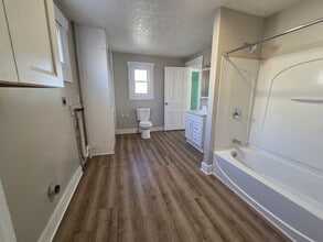 423 Clover St in Dayton, OH - Building Photo - Building Photo