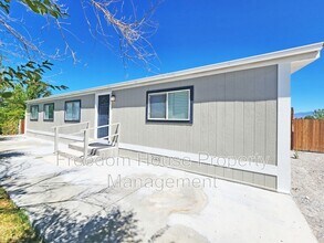 1830 Casey Rd in Pahrump, NV - Building Photo - Building Photo